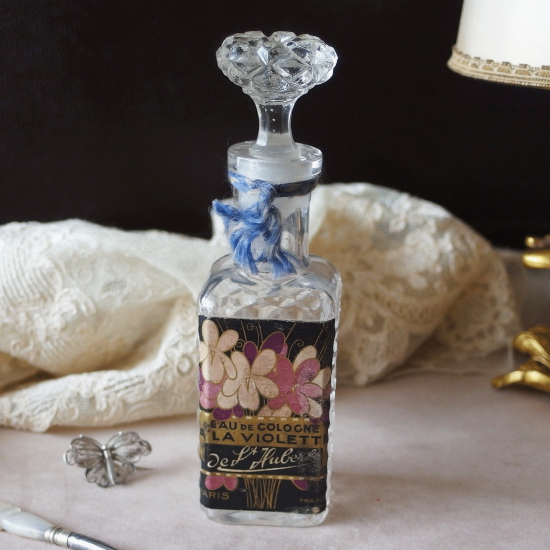 アンティーク 香水瓶 | フランスアンティーク すみれのラベル付き 香水