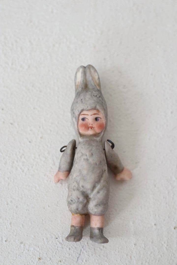 とってもおチビちゃん　ウサギ　ビスクドール　ドイツアンティーク とってもおチビちゃん ウサギ ビスクドール ドイツアンティーク 新作